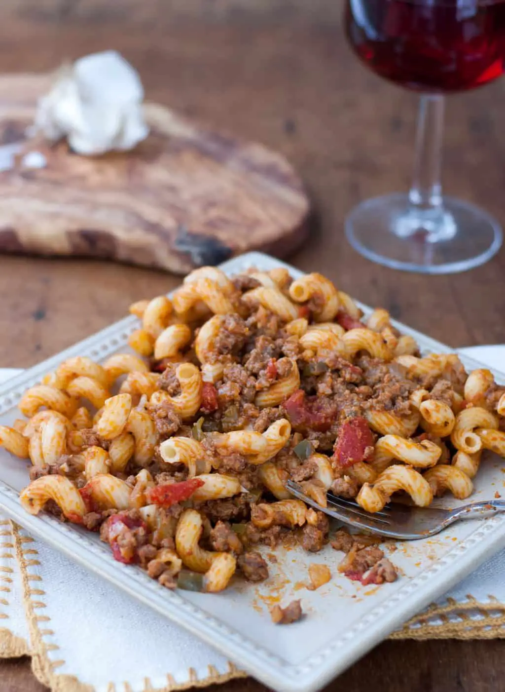 Goulash with beef, tomatoes, and green peppers. True comfort food from www.thekitchensnob.com