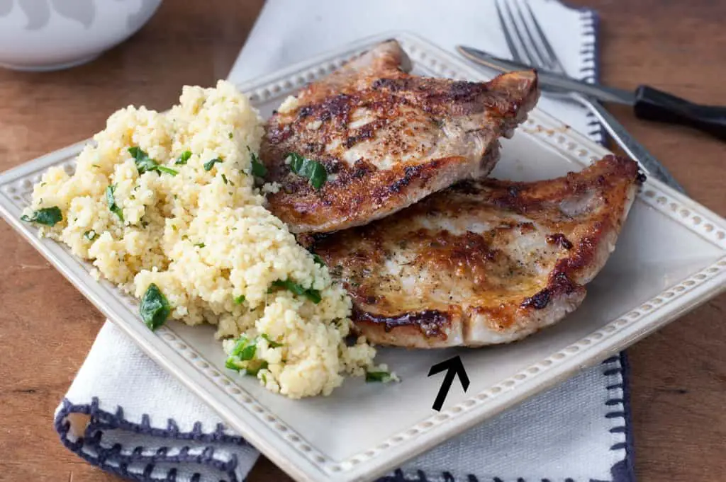 Easy Pan-Seared Pork Chops - thekitchensnob.com