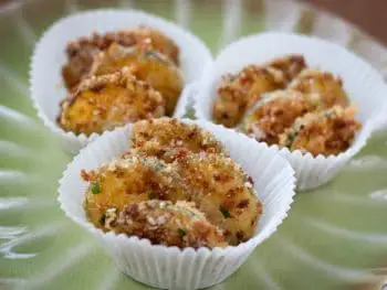 Fried Zucchini Parmesan Crisps - thekitchensnob.com #recipe #appetizer #zucchini