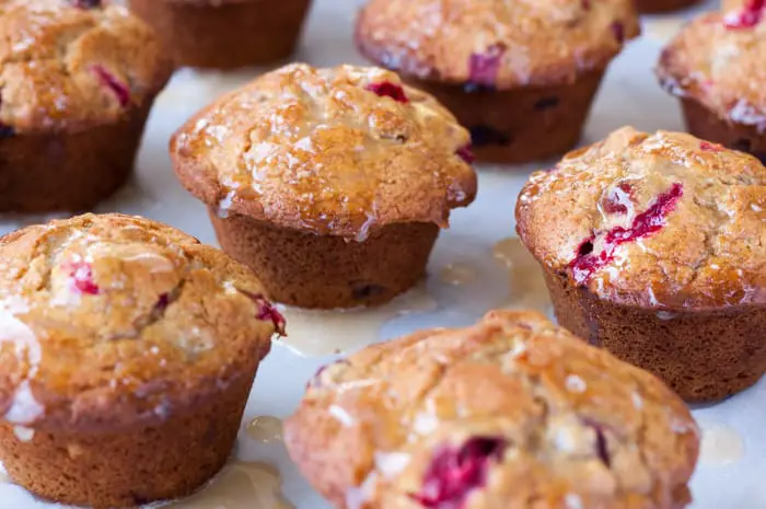 Fall Spiced Cranberry Muffins with Tangerine Glaze - so moist and yummy! #Thanksgiving #holiday #recipes