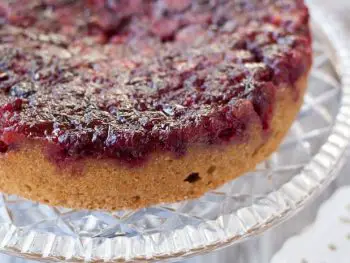 Cranberry Upside Down Cake bursting with some kicked up flavor! #holiday #desserts #recipes