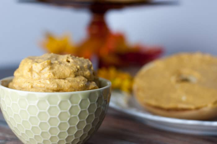 Pumpkin Cream Cheese Spread - tastes exactly like pumpkin pie! A great easy ready-to-eat breakfast recipe for busy holidays