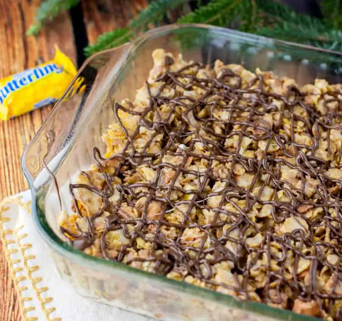 These Crispy Flaky Butterfinger Treats are a step up from traditional Rice Krispies treats. LOVE this recipe!