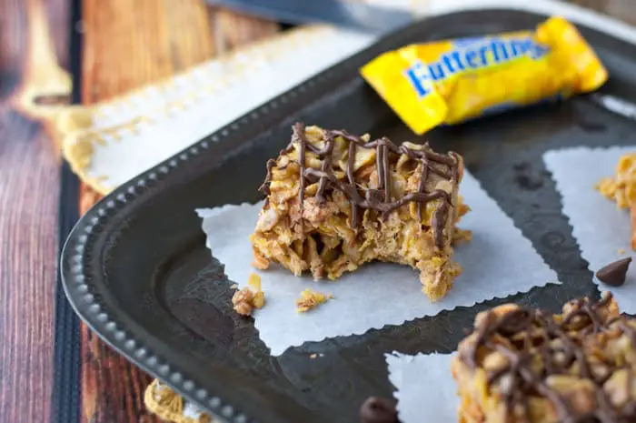 These Crispy Flaky Butterfinger Treats are a step up from traditional Rice Krispies treats. LOVE this recipe!