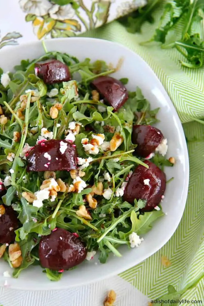 10 Holiday Salads to Lighten Up Your Holiday Meals - easy, delicious, healthy recipes!