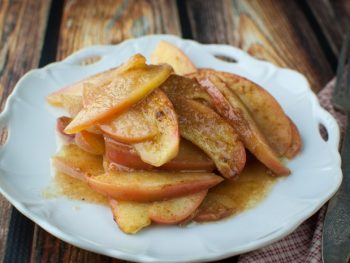 Sugar Free Baked Apple Slices - spiced with a devilish butter sauce! Perfect recipe for the Fed Up Challenge.